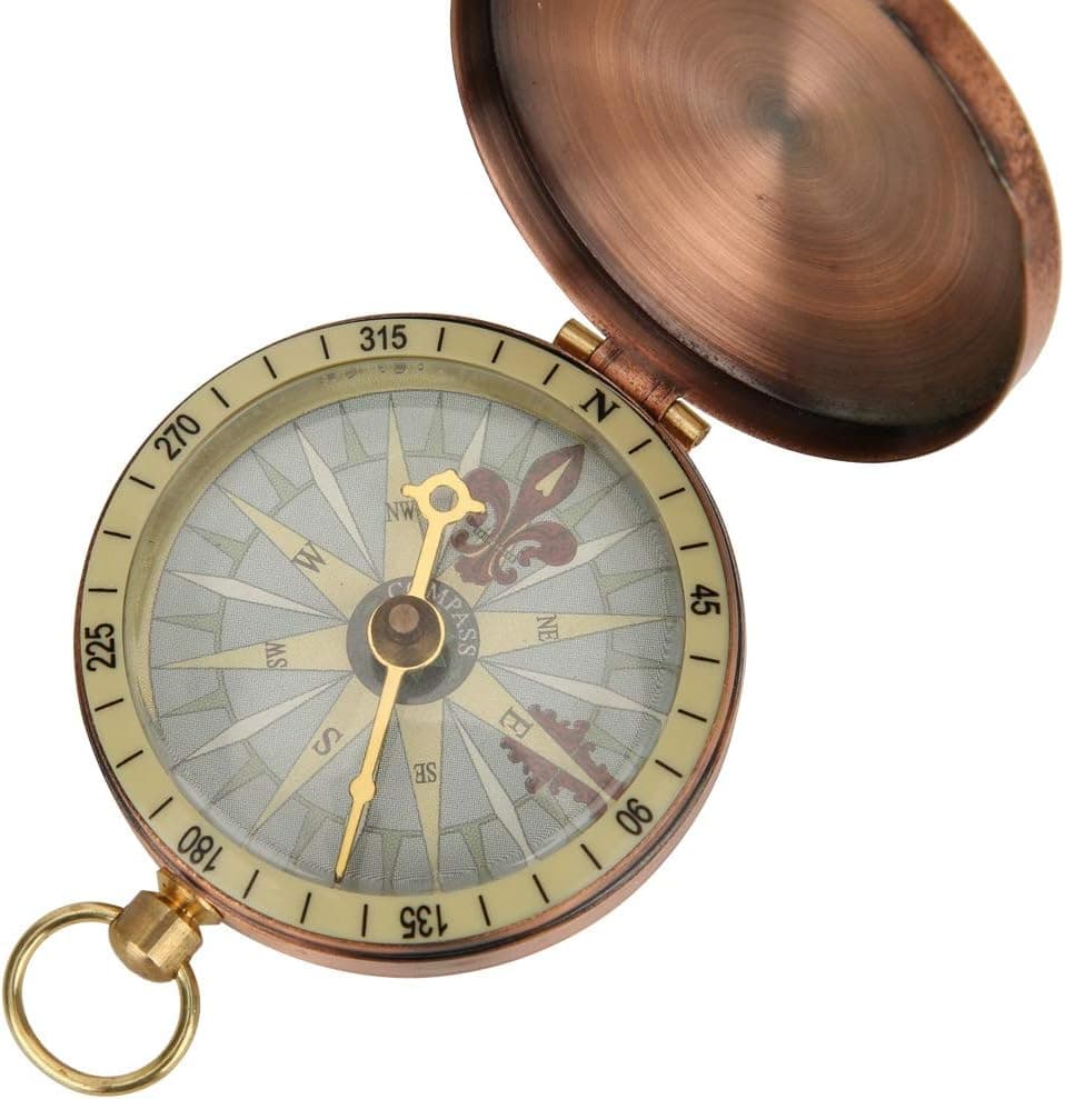 Brújula de bolsillo de latón con tapa